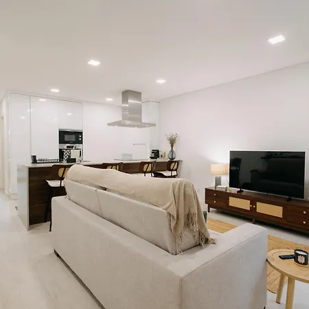 Clarity House - Modern